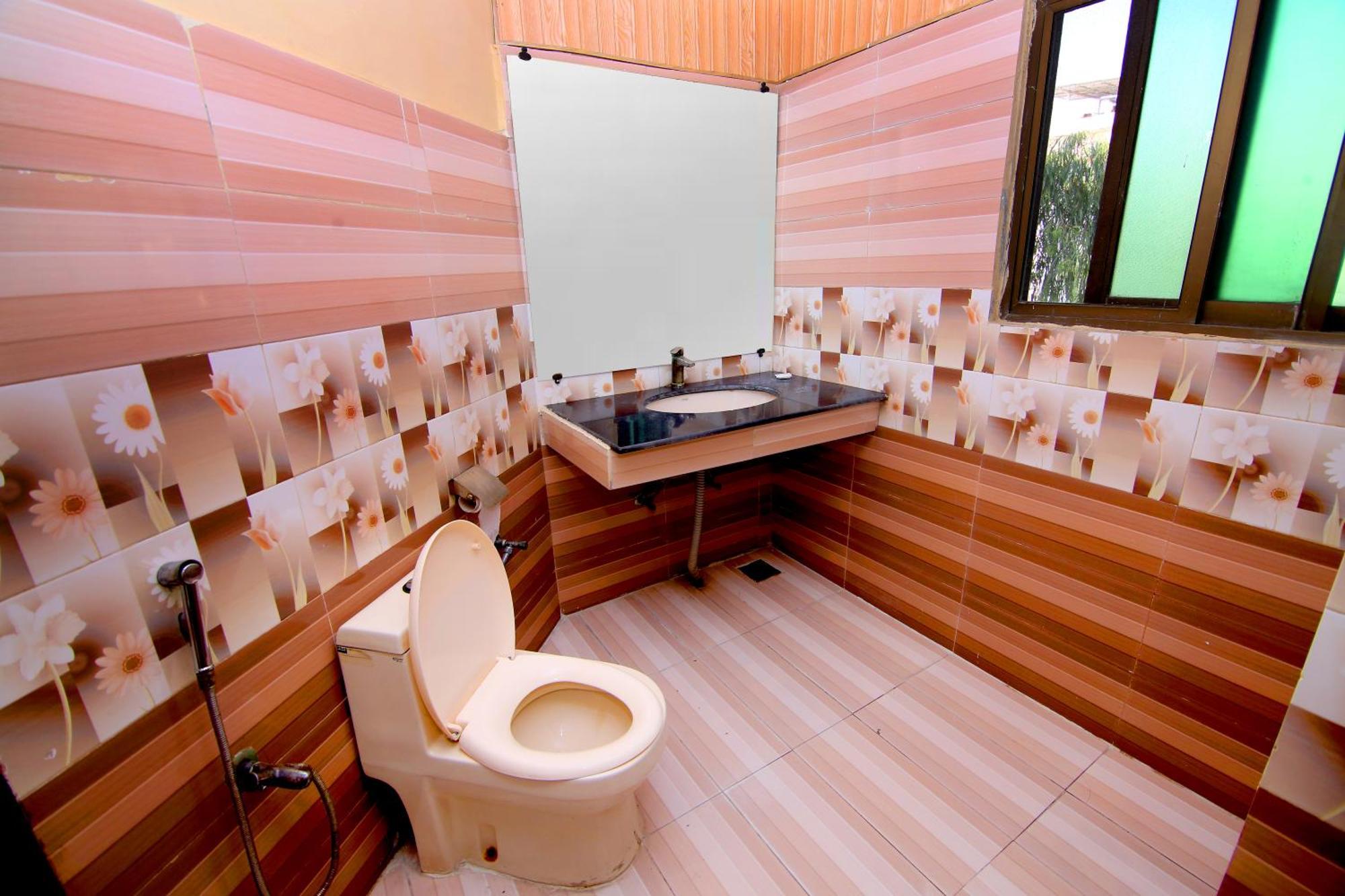 Premier Inn Gulberg Lahore Extérieur photo
