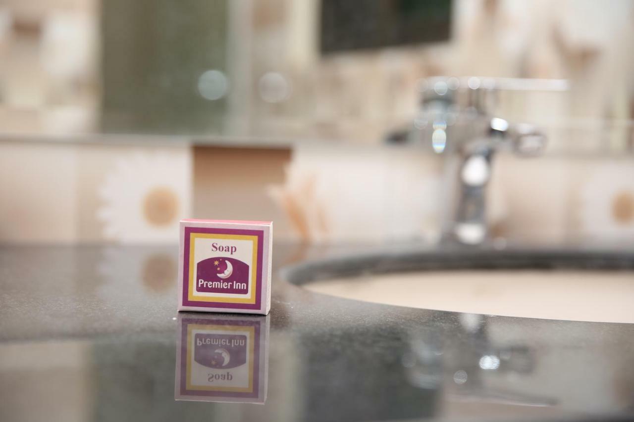 Premier Inn Gulberg Lahore Extérieur photo